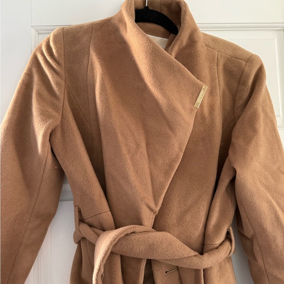 Michaels Kors Camel Women's Trench Coat - Picture 2 of 4
